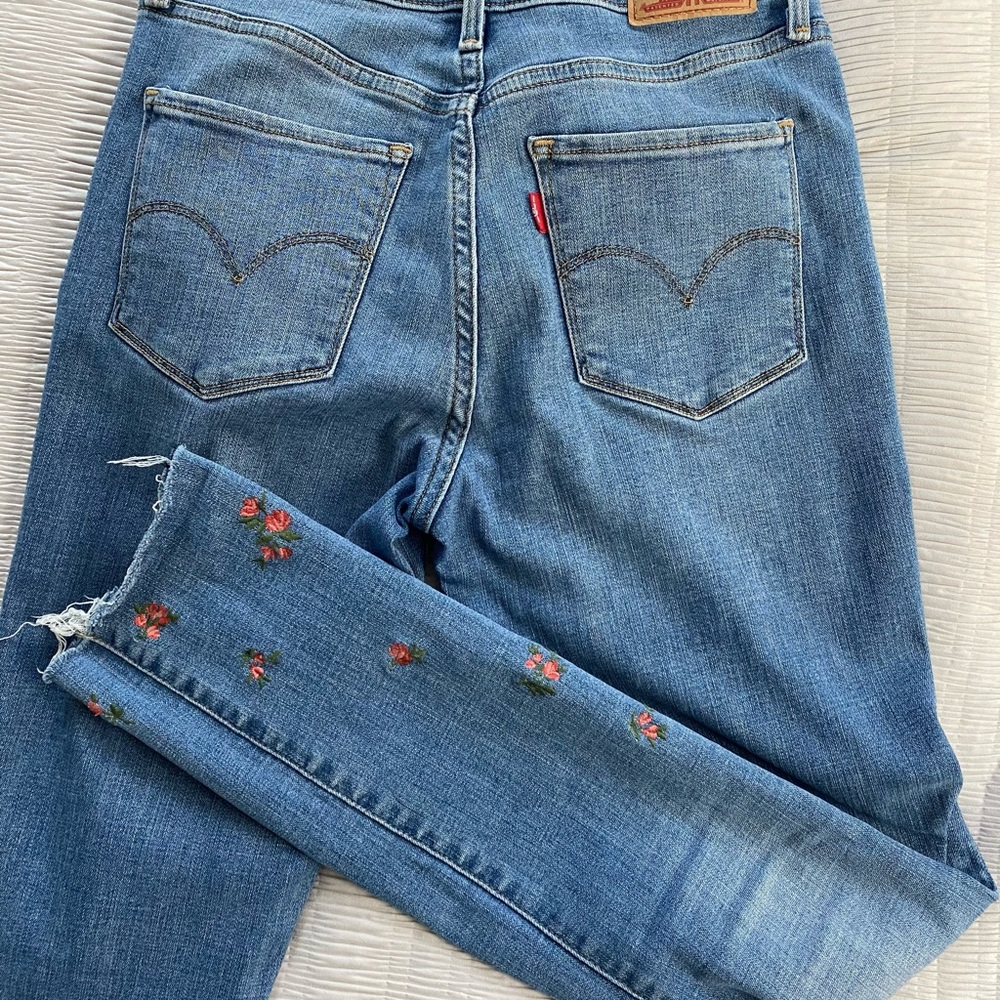 Levi embroidered jeans